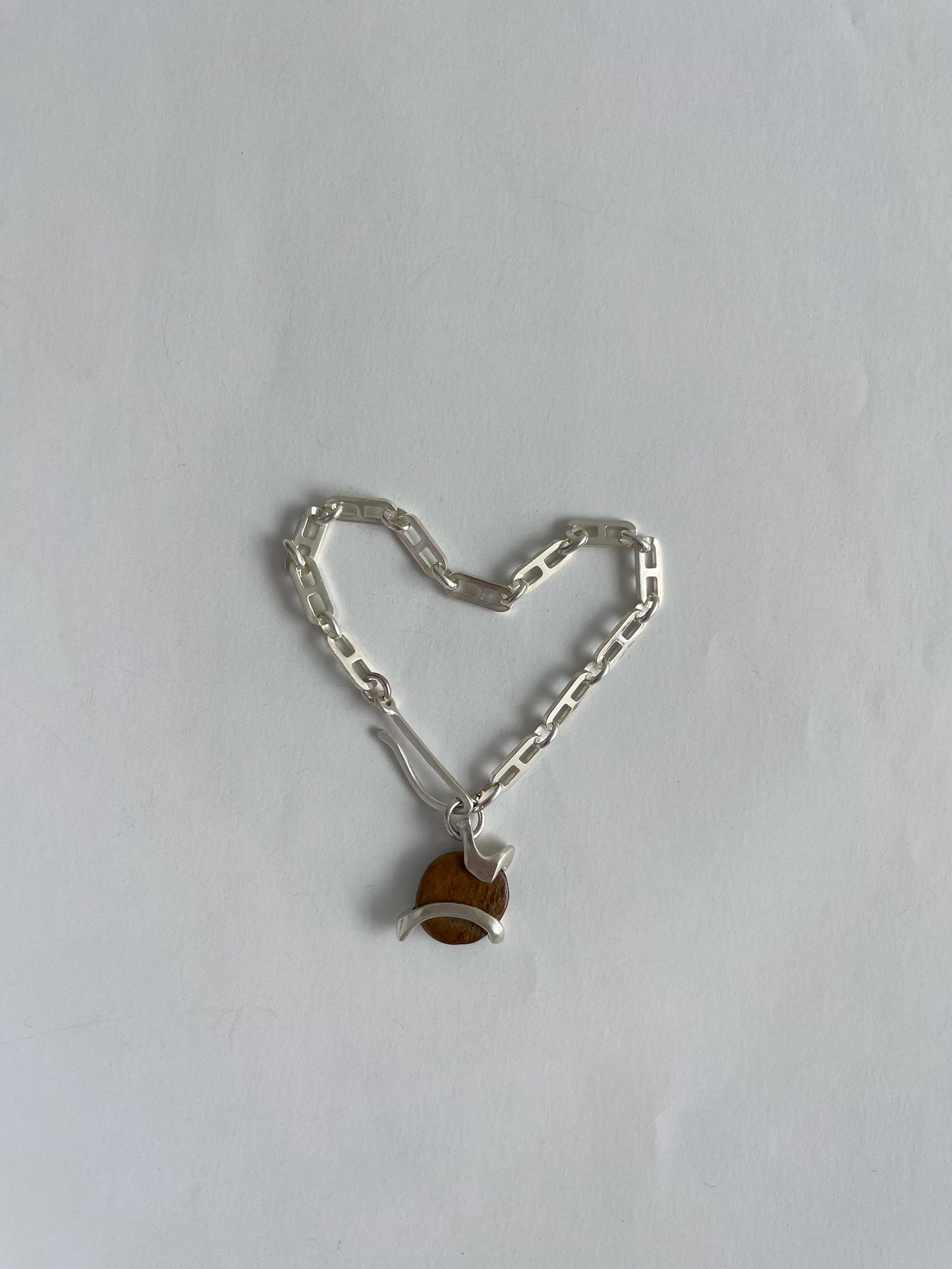 plate stone bracelet