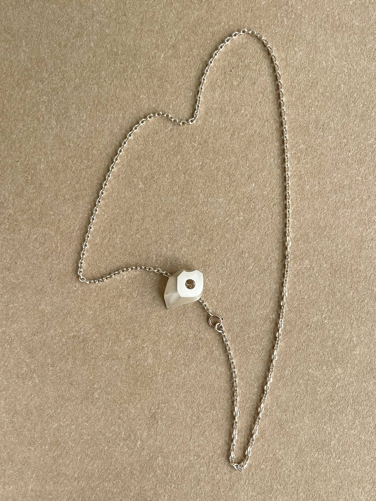 M05