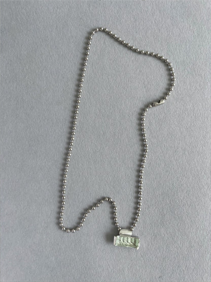 leaf3 quartz necklace
