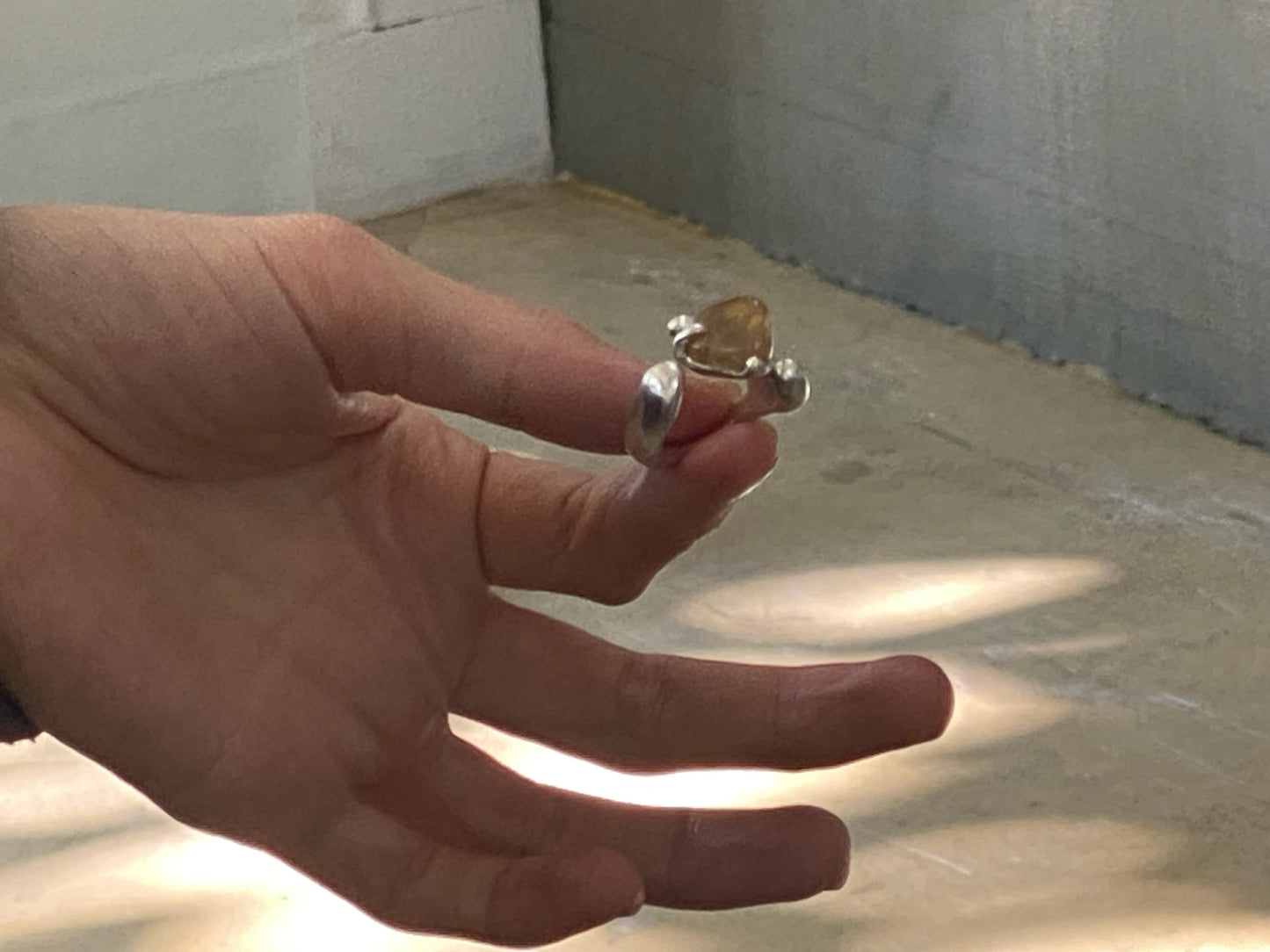 agate / Curve ring