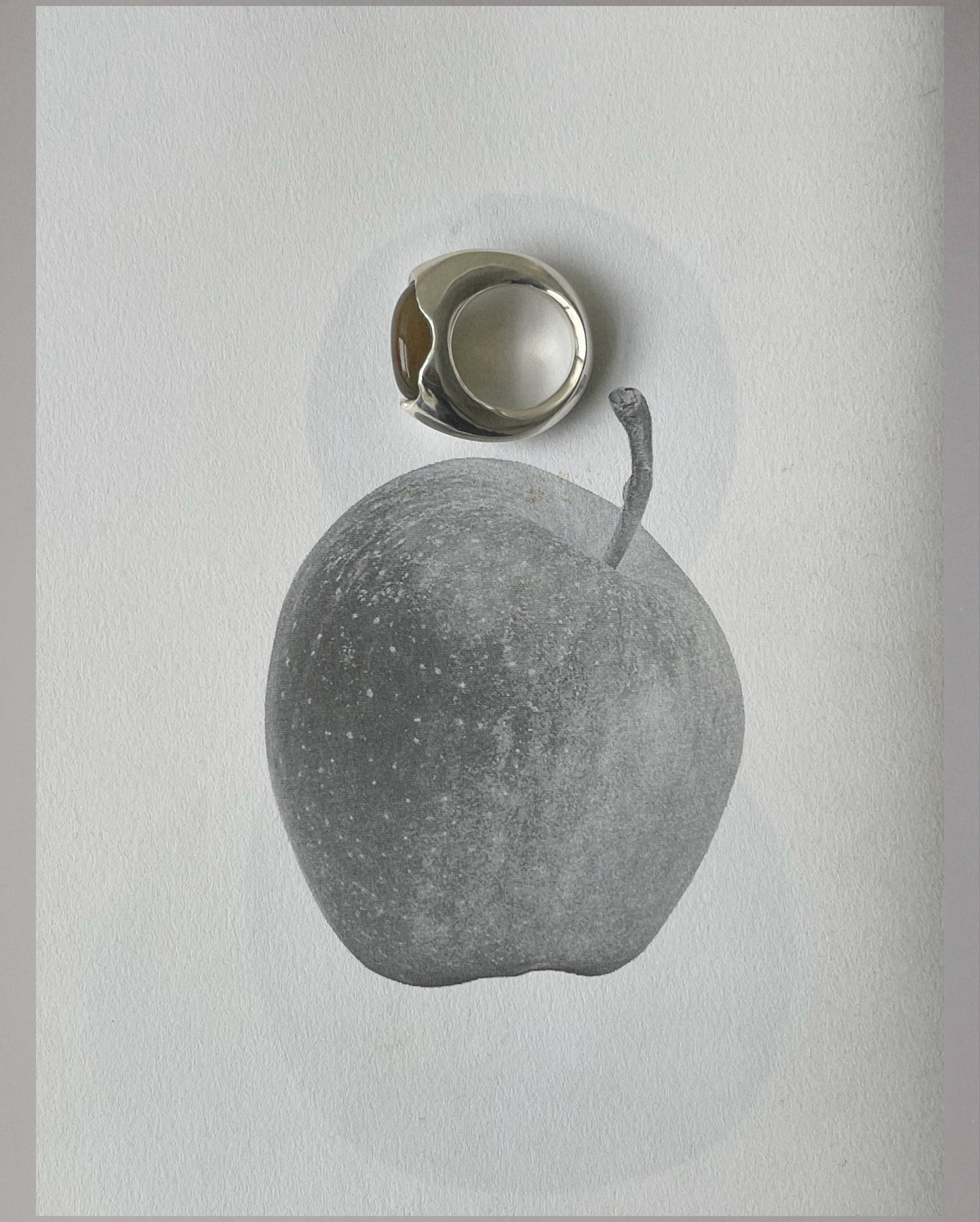 UFO ring - O01